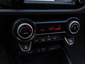 Хетчбэк Kia Rio X-Line 2020 года, 1860000 рублей, Краснодар