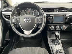 Седан Toyota Corolla 2013 года, 1349000 рублей, Абакан