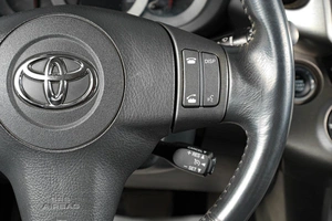Внедорожник Toyota RAV4 2009 года, 1299000 рублей, Тюмень