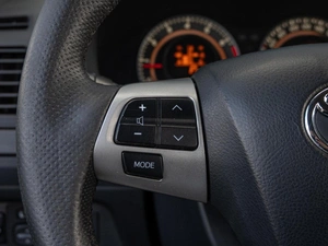 Хетчбэк Toyota Auris 2010 года, 990000 рублей, Краснодар