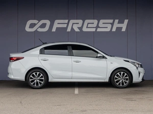 Седан Kia Rio 2021 года, 1530000 рублей, Краснодар