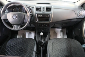 Седан Renault Logan 2014 года, 529000 рублей, Омск