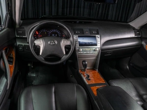 Седан Toyota Camry 2010 года, 1329000 рублей, Тюмень