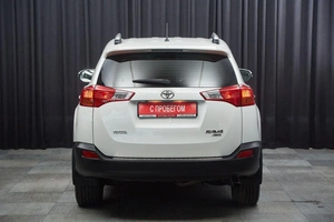 Внедорожник Toyota RAV4 2012 года, 2147000 рублей, Красноярск