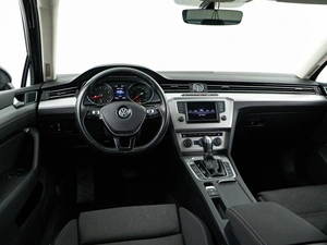 Седан Volkswagen Passat 2016 года, 1603444 рублей, Москва