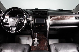 Седан Toyota Camry 2016 года, 2499000 рублей, Сургут