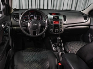 Седан Kia Cerato 2010 года, 745000 рублей, Тюмень