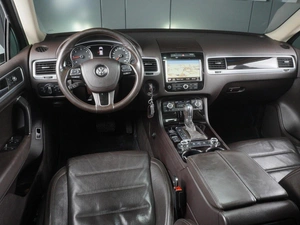 Внедорожник Volkswagen Touareg 2012 года, 2090000 рублей, Минеральные Воды