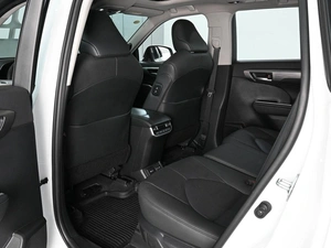 Внедорожник Toyota Highlander 2024 года, 4749000 рублей, Аксай
