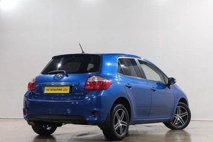 Хетчбэк Toyota Auris 2012 года, 1099000 рублей, Новокузнецк