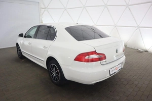 Седан Skoda Superb 2013 года, 1400000 рублей, Орёл