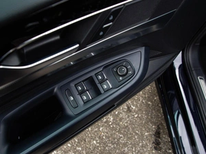 Седан Volkswagen Passat 2023 года, 3550000 рублей, Владимир