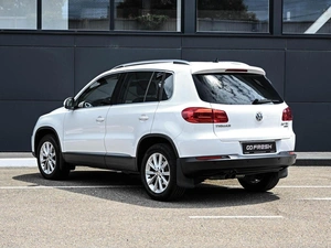 Внедорожник Volkswagen Tiguan 2011 года, 1699000 рублей, Кирилловка