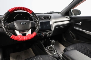 Хетчбэк Kia Rio 2014 года, 739000 рублей, Новосибирск