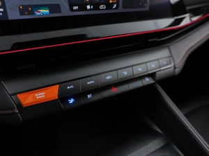 Лифтбек Changan UNI-V 2023 года, 2277077 рублей, Москва