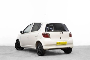 Хетчбэк Toyota Vitz 1999 года, 369000 рублей, Барнаул
