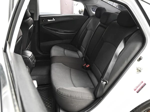 Седан Hyundai Sonata 2011 года, 1078000 рублей, Ставрополь