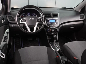 Седан Hyundai Solaris 2013 года, 869000 рублей, Воронеж