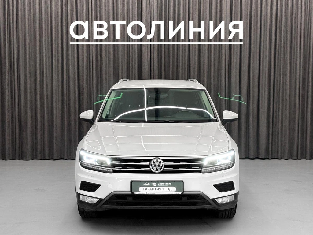Внедорожник Volkswagen Tiguan 2016 года, 2149000 рублей, Красноярск