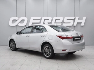 Седан Toyota Corolla 2018 года, 1640000 рублей, Ростов-на-Дону