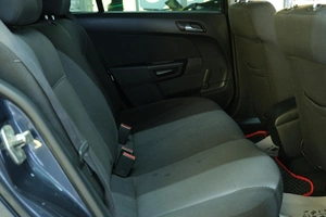 Универсал Opel Astra 2010 года, 699000 рублей, Омск