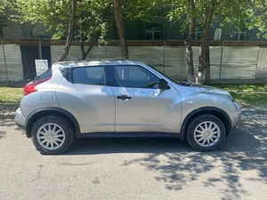 Внедорожник Nissan Juke 2011 года, 999999 рублей, Красноярск