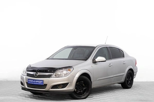 Седан Opel Astra 2011 года, 749000 рублей, Барнаул