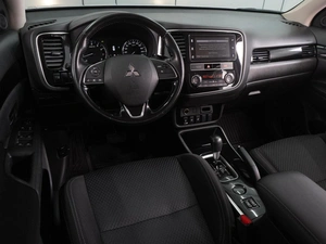 Внедорожник Mitsubishi Outlander 2019 года, 1899000 рублей, Воронеж
