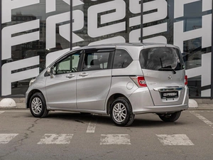 Минивэн Honda Freed 2014 года, 1219000 рублей, Краснодар