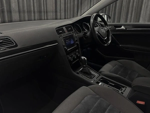 Хетчбэк Volkswagen Golf 2014 года, 1250000 рублей, Красноярск