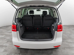 Минивэн Volkswagen Touran 2012 года, 1000000 рублей, Красноярск