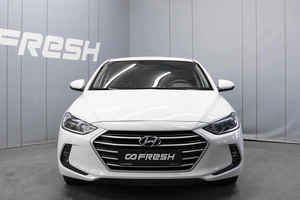 Седан Hyundai Elantra 2017 года, 1340000 рублей, Омск