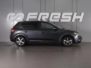 Хетчбэк Kia Ceed 2011 года, 963000 рублей, Красный Пахарь