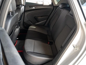 Хетчбэк Opel Astra 2012 года, 895000 рублей, Краснодар