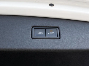 Внедорожник Volkswagen Tiguan 2018 года, 2299000 рублей, Краснодар