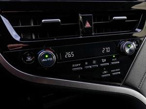 Седан Toyota Camry 2021 года, 3090000 рублей, Краснодар