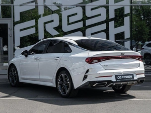 Седан Kia K5 2020 года, 2750000 рублей, Волгоград
