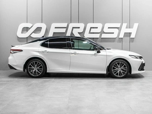 Седан Toyota Camry 2021 года, 2749000 рублей, Тюмень