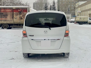 Минивэн Honda Freed 2013 года, 959000 рублей, Красноярск