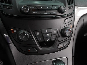 Седан Opel Insignia 2013 года, 1166000 рублей, Воронеж