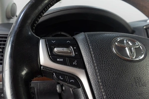 Внедорожник Toyota Land Cruiser 2016 года, 5079000 рублей, Челябинск