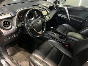 Внедорожник Toyota RAV4 2013 года, 2590000 рублей, Абакан