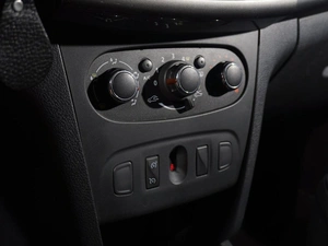 Седан Renault Logan Stepway 2021 года, 1370111 рублей, Тверь