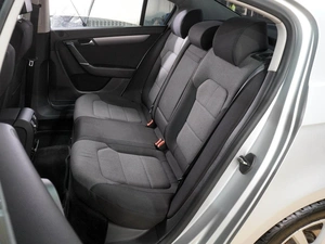 Седан Volkswagen Passat 2011 года, 899000 рублей, Воронеж