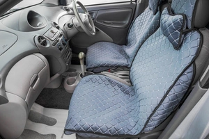 Седан Toyota Platz 2000 года, 449000 рублей, Барнаул