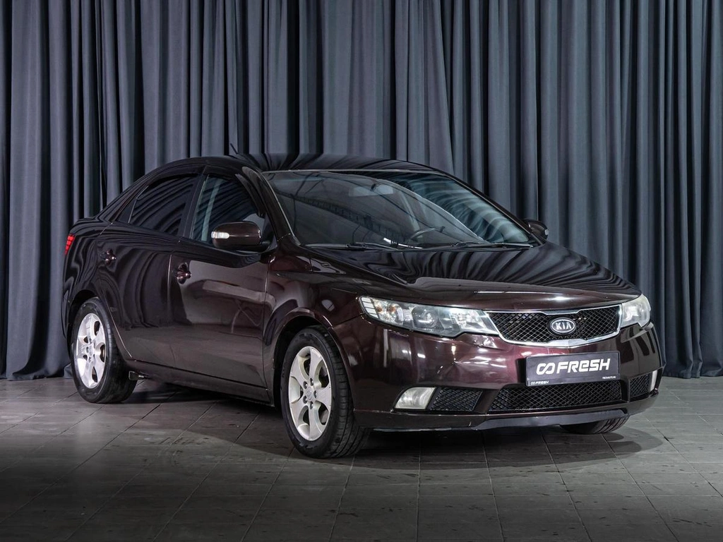 Седан Kia Cerato 2010 года, 860000 рублей, Волгоград