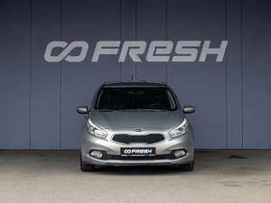 Хетчбэк Kia Ceed 2013 года, 1220000 рублей, Краснодар
