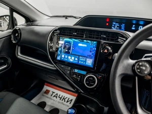 Хетчбэк Toyota Aqua 2018 года, 1200000 рублей, Красноярск