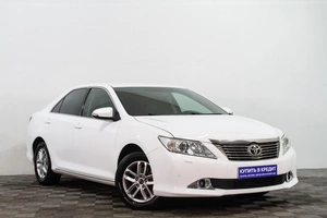 Седан Toyota Camry 2013 года, 1699000 рублей, Сургут