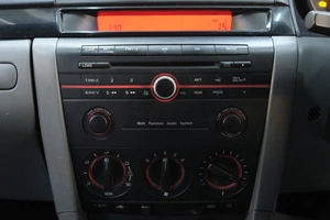 Седан Mazda Axela 2008 года, 719000 рублей, Омск